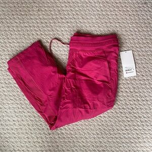 Lululemon Pink Mid-Rise Cropped Pant-sz12